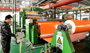 米欧PVC输送带厂拥有自己的家卷料生产设备